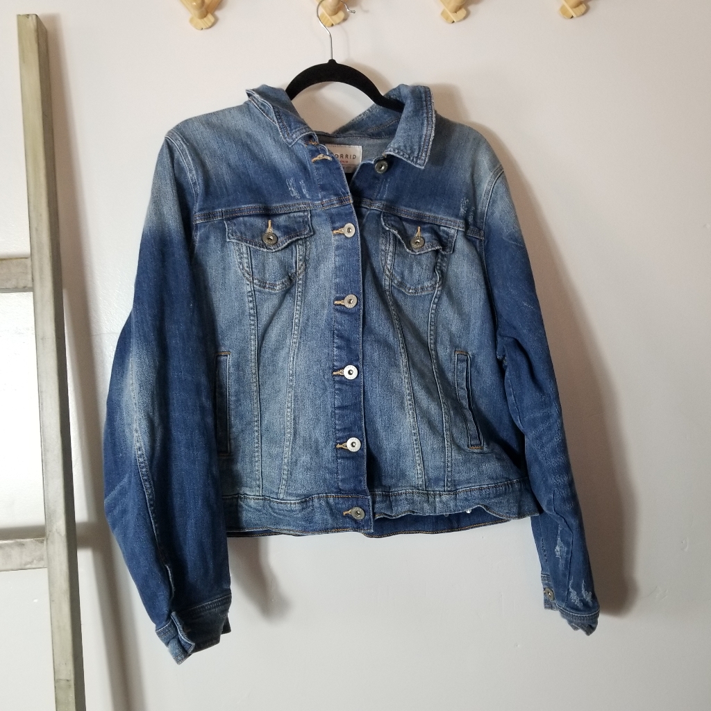 Torrid Women's Distressed Jean Jacket Size 3 (3x)